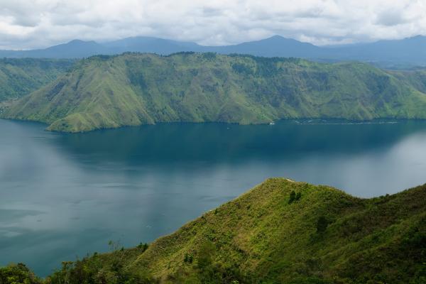 1716954178 177 Las islas mas grandes del mundo - 2026 - Las islas son extensiones de tierra rodeadas de agua, las cuales varían en forma, tamaño, posición geográfica, densidad de población, entre otras características. Entre las islas más grandes a nivel mundial se encuentran Groenlandia, Nueva Guinea, Borneo, Madagascar, Baffin, Sumatra, Honshu, Gran Bretaña, Isla Victoria e Isla Ellesmere. Las islas más grandes del mundo - Sumatra