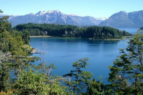 1716954178 623 Las islas mas grandes del mundo - 2026 - Las islas son extensiones de tierra rodeadas de agua, las cuales varían en forma, tamaño, posición geográfica, densidad de población, entre otras características. Entre las islas más grandes a nivel mundial se encuentran Groenlandia, Nueva Guinea, Borneo, Madagascar, Baffin, Sumatra, Honshu, Gran Bretaña, Isla Victoria e Isla Ellesmere. Las islas más grandes del mundo - Isla Victoria