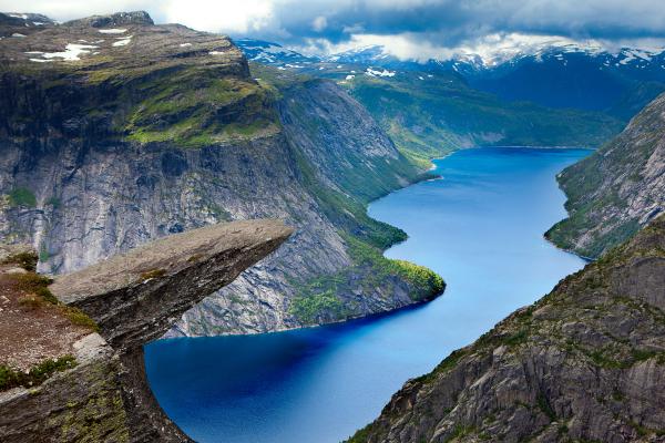 Los acantilados más altos del mundo - Acantilado Trolltunga, Noruega