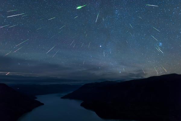 Estrellas fugaces: qué son y cómo se forman - Lluvia de estrellas fugaces